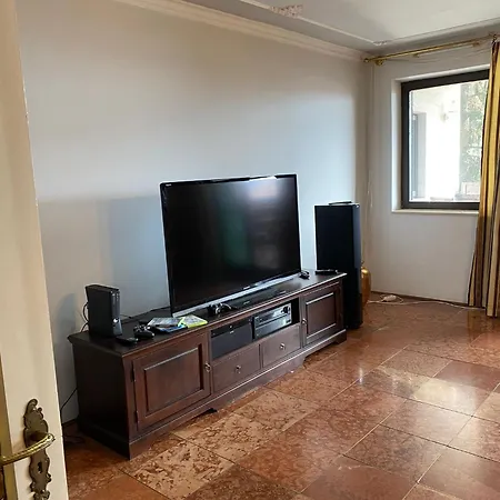 Luxury 3 Bedroom Vila In A Forest 10Min Drive From City Center Boedapest Buitenkant foto