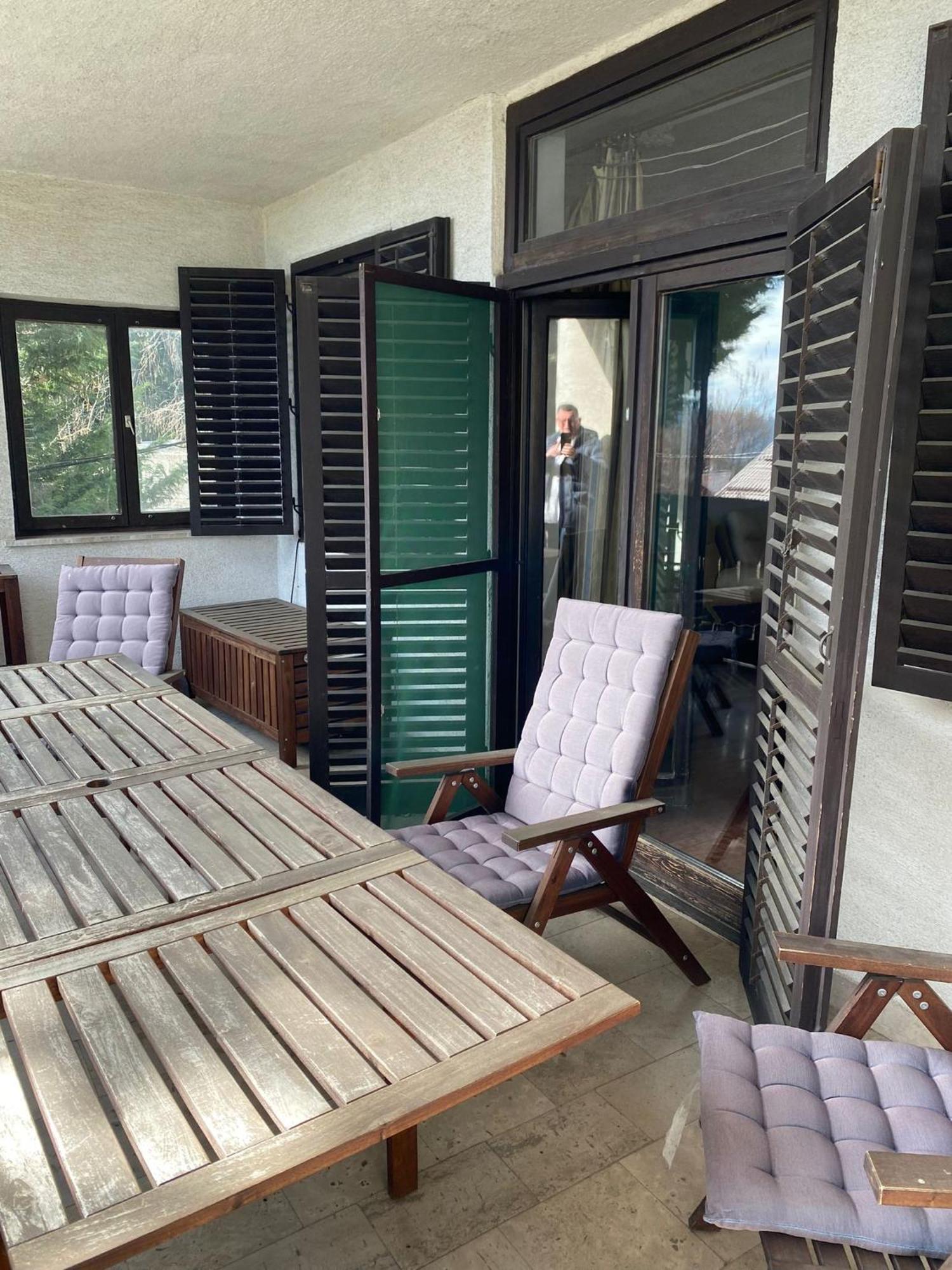 Luxury 3 Bedroom In A Forest 10min Drive From Center Будапешт