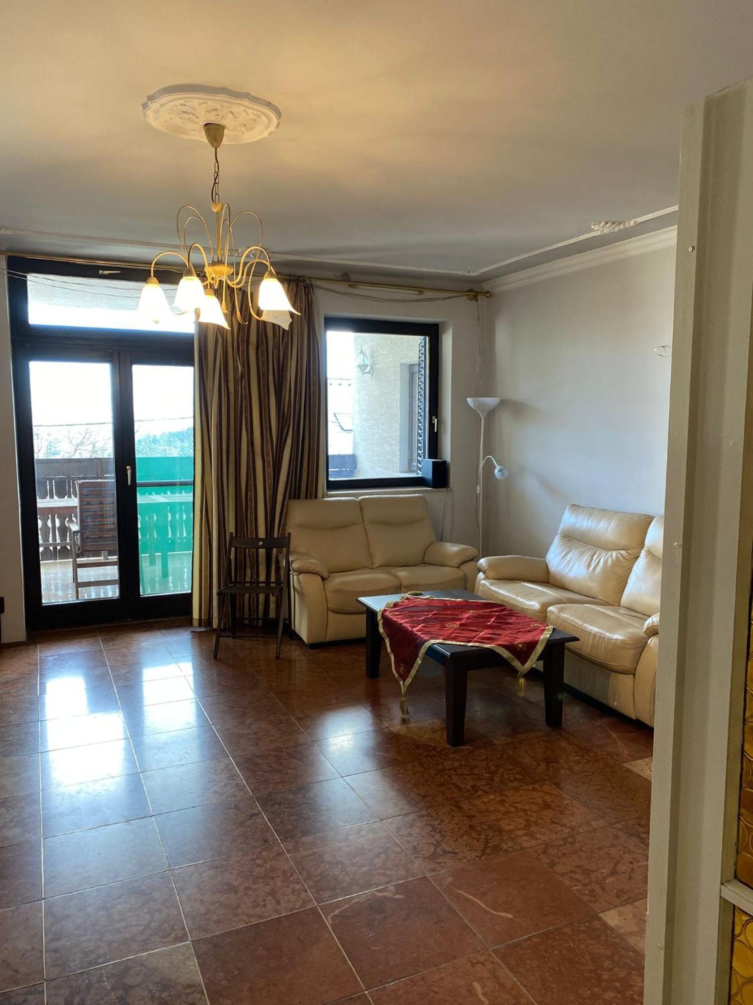 Luxury 3 Bedroom In A Forest 10min Drive From Center Будапешт