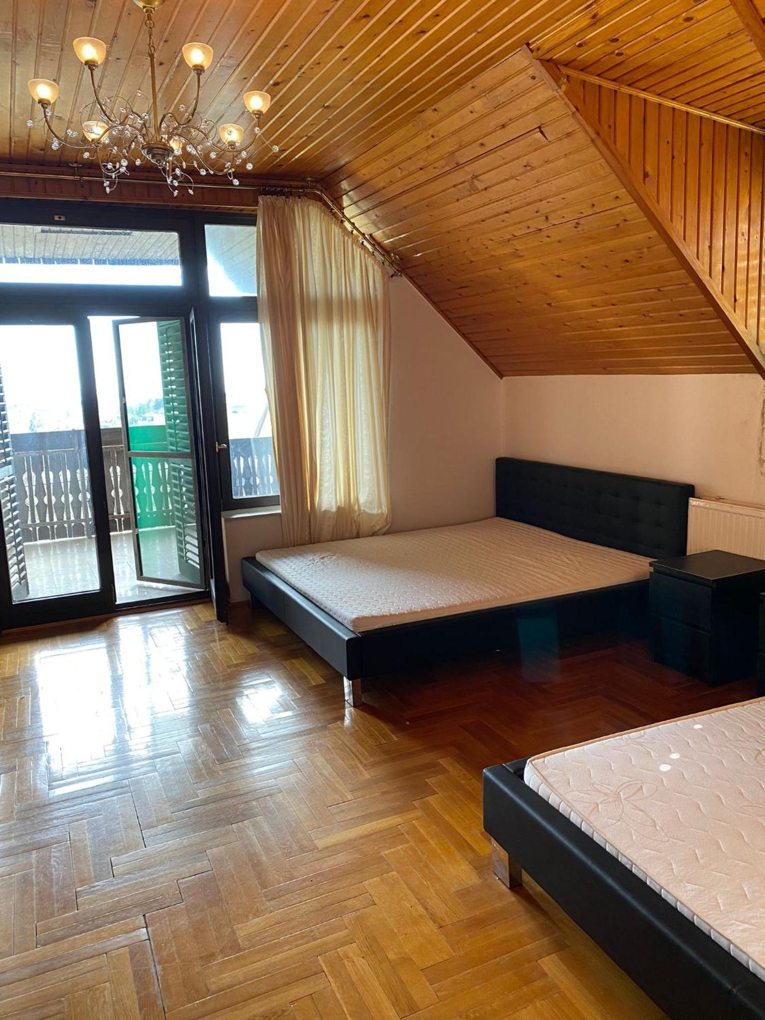 Luxury 3 Bedroom In A Forest 10min Drive From Center * Будапешт
