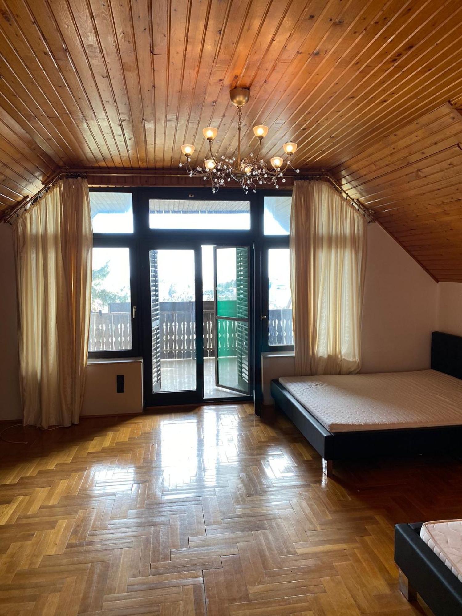 Luxury 3 Bedroom In A Forest 10min Drive From Center Вилла Будапешт