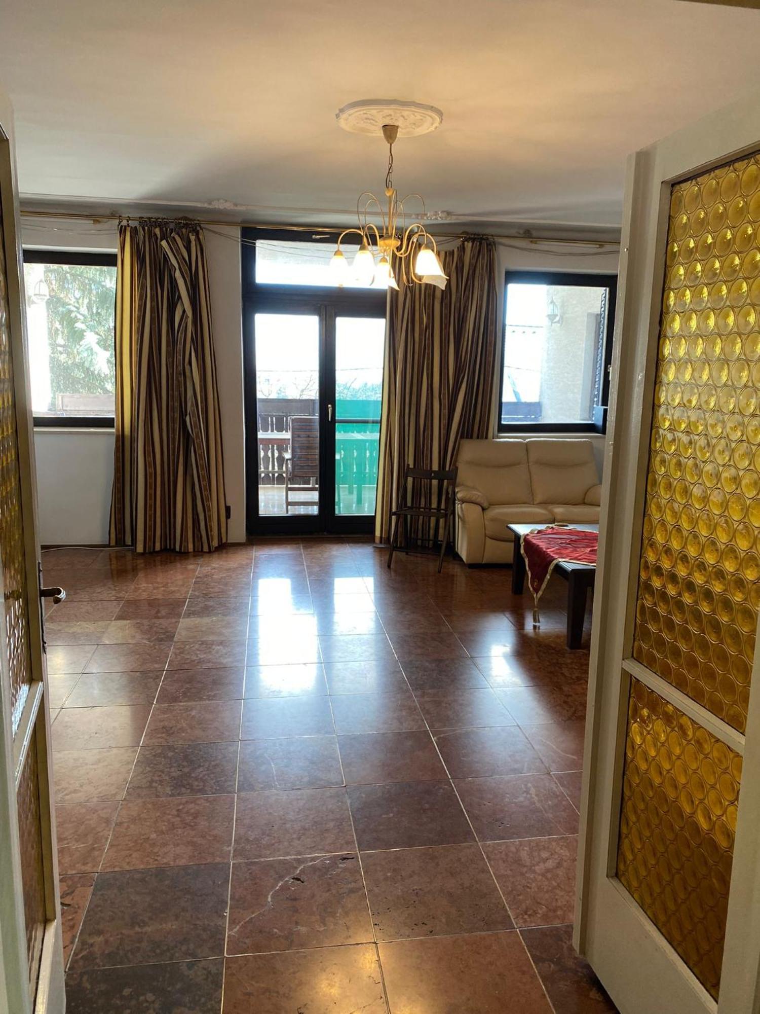 Luxury 3 Bedroom In A Forest 10min Drive From Center Будапешт